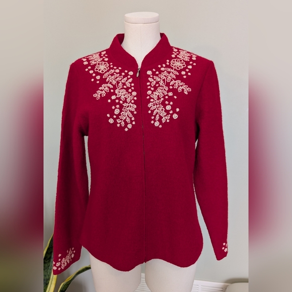 Appleseed's Sweaters - Vintage Appleseed's Women's Red Cardigan 100% Wool Embroidered Feminine Size M